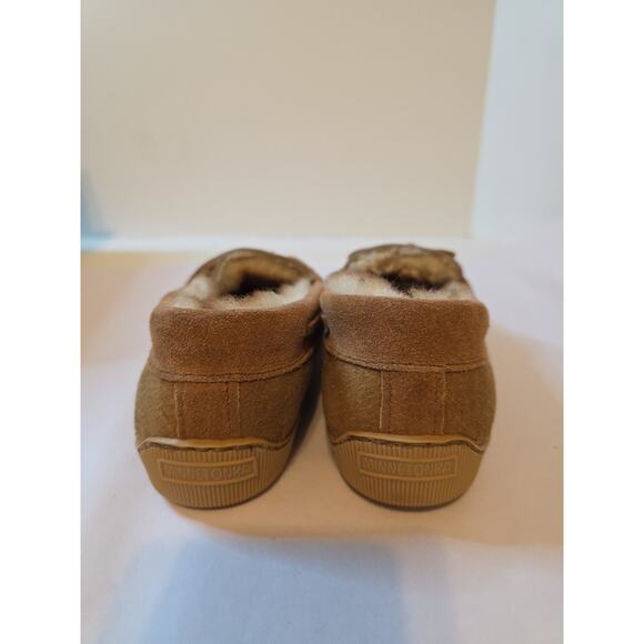 Minnetonka Women's Size 8 Golden Tan Sheepskin Slippers House Shoes - Picture 10 of 14